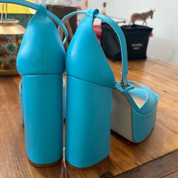 Steve Madden Kassiani platform heels - Picture 4 of 4